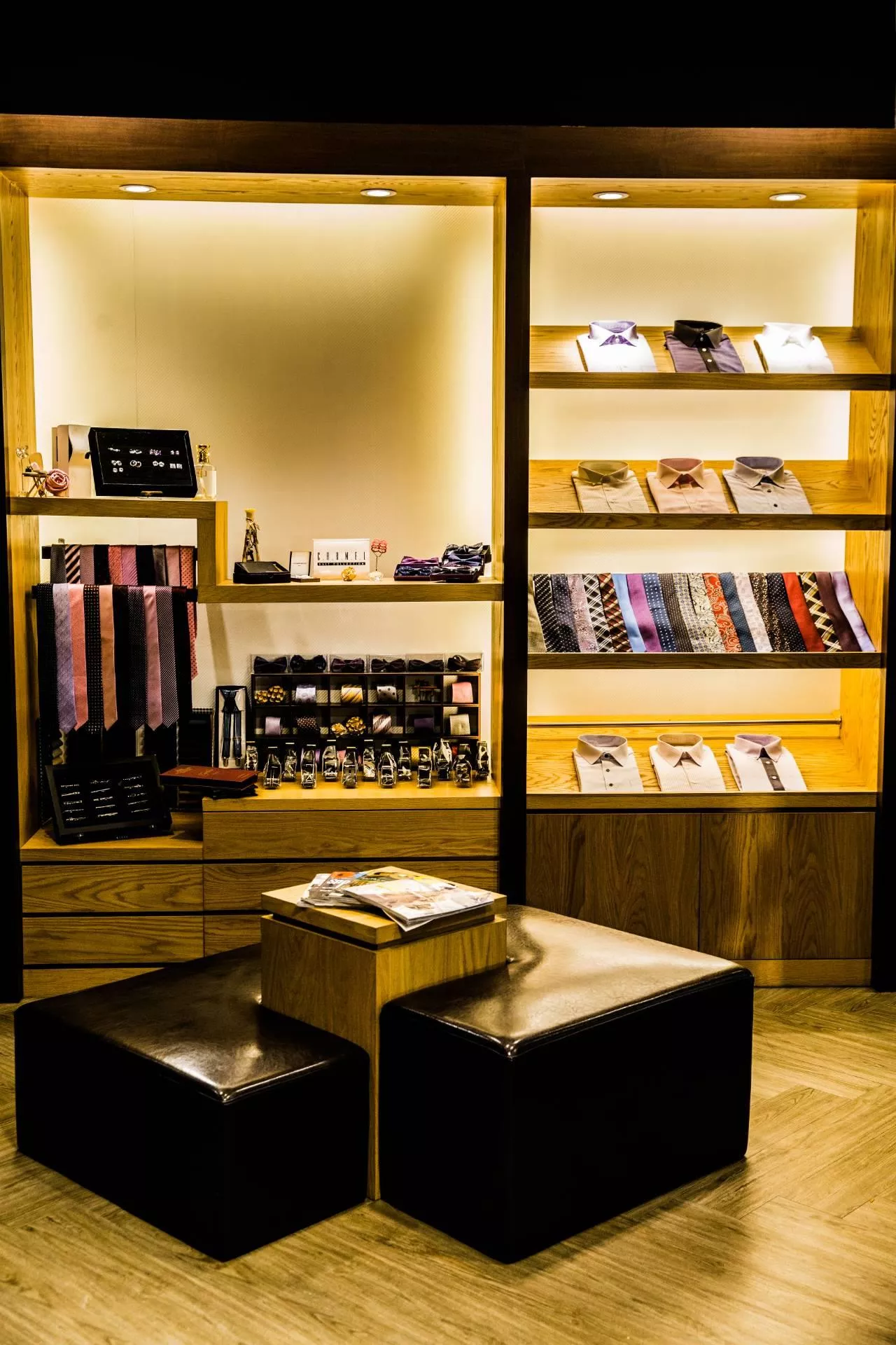 【店面實景】-拓元西服(4).JPG-店面實景